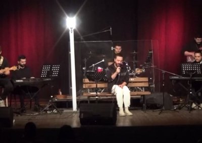 En Sevilen Akustik Şarkılar , Solist: Cihan UZUNAHMETOĞLU